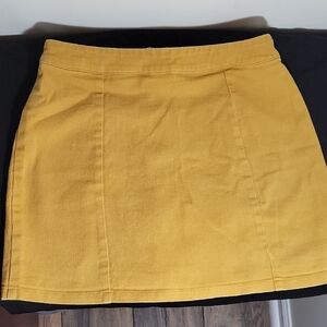 Forever 21 Mustard Pencil Skirt Size Medium